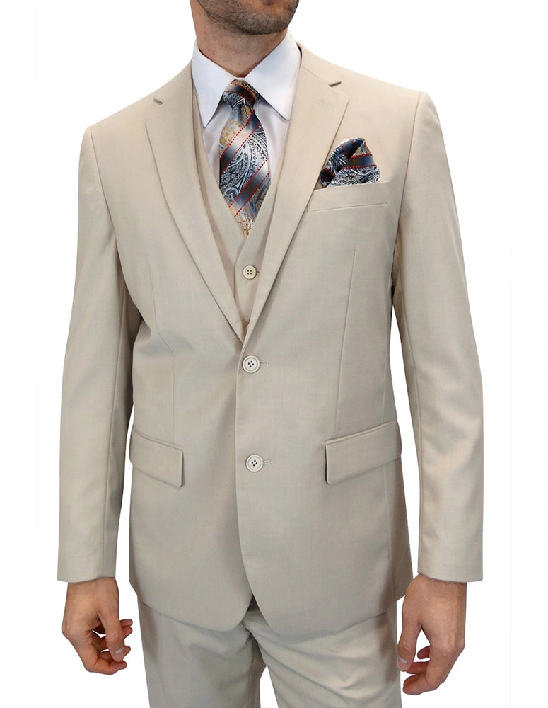 Costume trois pièces beige sur mesure TS2V: Élégance intemporelle pour homme moderne.